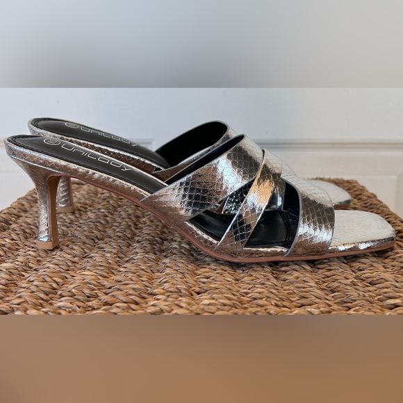 Unilady Brand Women’s Mules Kitten Heels Reptile Print Silver‎ Size 8.5 - Picture 3 of 10